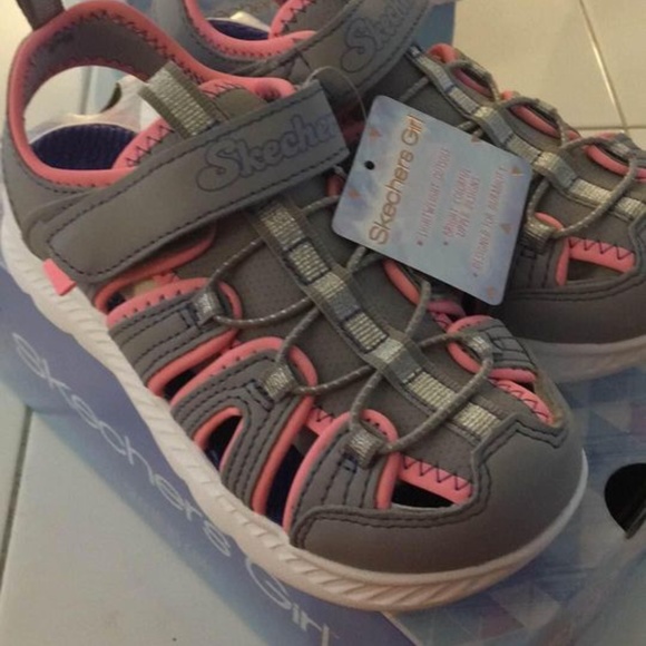 BRAND NEW girl skechers playful trek lightweight sandals / shoes 13 to 5Y - Picture 6 of 7